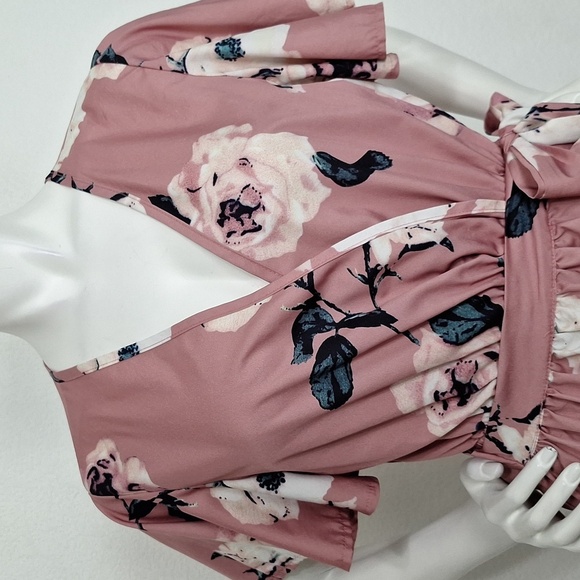 Floral Pink Cream Coquette Bohemian V-Neck Short Sleeve Belted Romper Size L - Picture 2 of 10